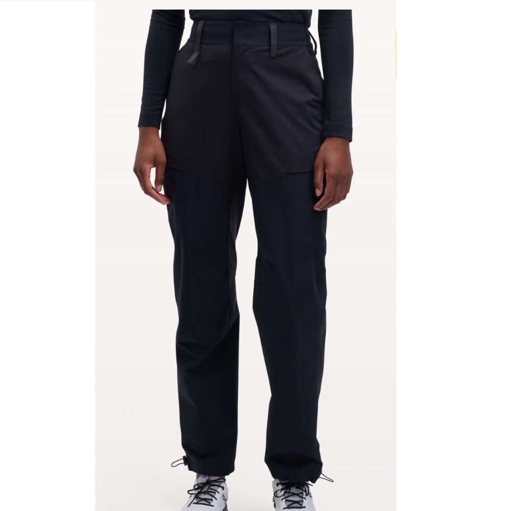BNWT On Running Explorer Waterproof Hiking Cargo Pants SZ M